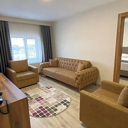 Zuemruet Hotel *